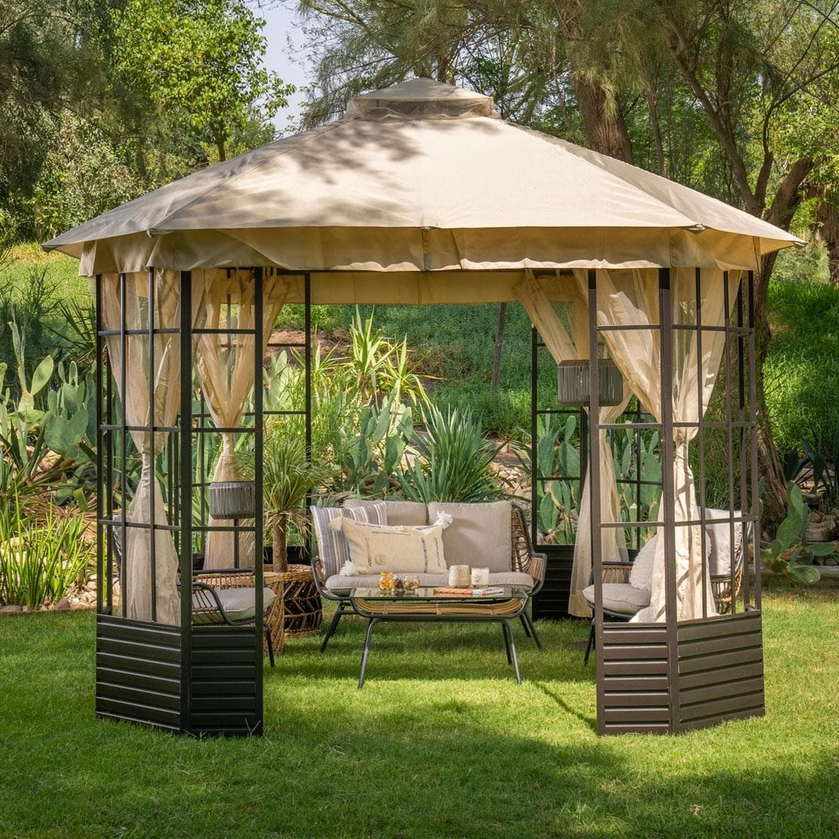 Gazo Gazebo