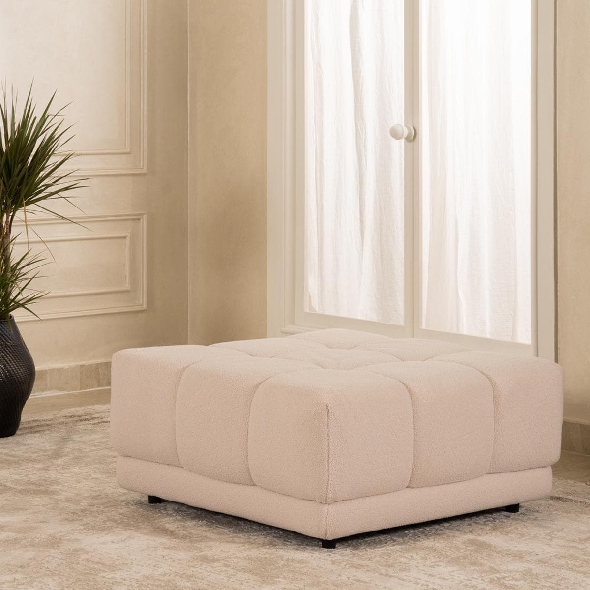 Dallas Big Ottoman Beige
