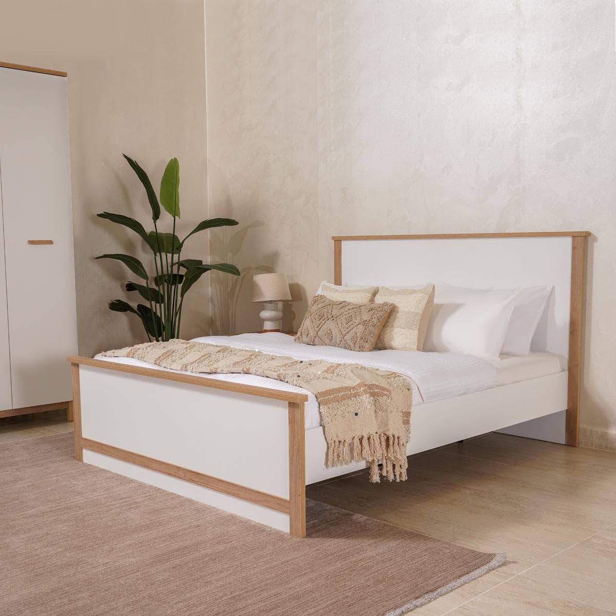 London 160x200 Bed Oak/White