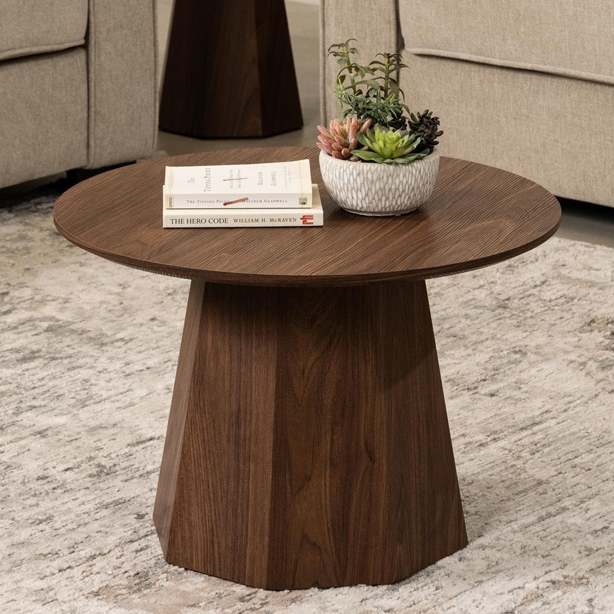 Elva Coffee Table Walnut
