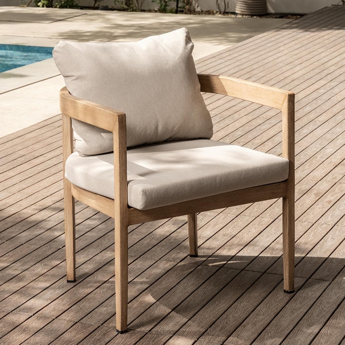 كرسي طاولة طعام نور للقعدات الخارجية بيج