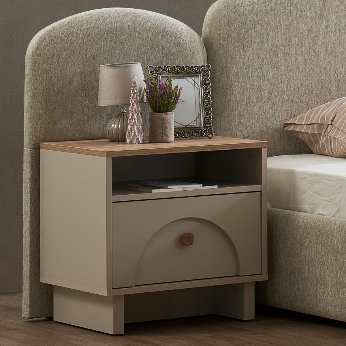 Rena Nightstand Oak/Sand