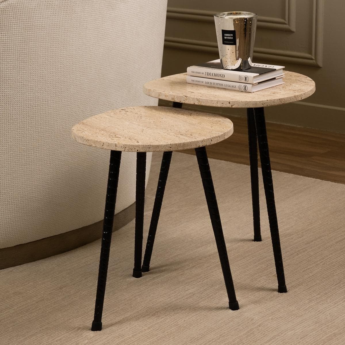 2 طاولة متداخلة ليما مع سطح رخام ترافرتين