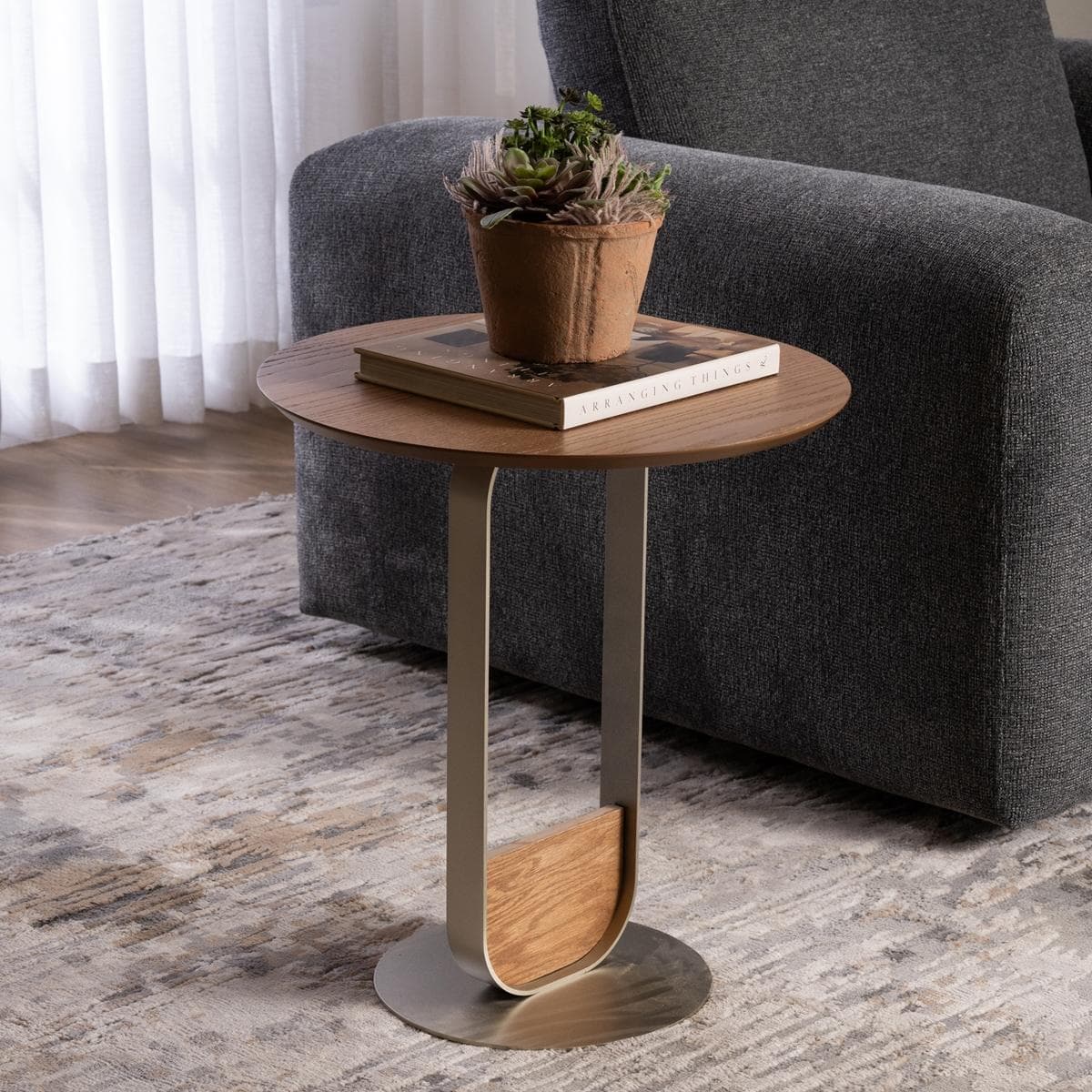 طاولة جانبية عالية ليرا بلون خشب البلوط