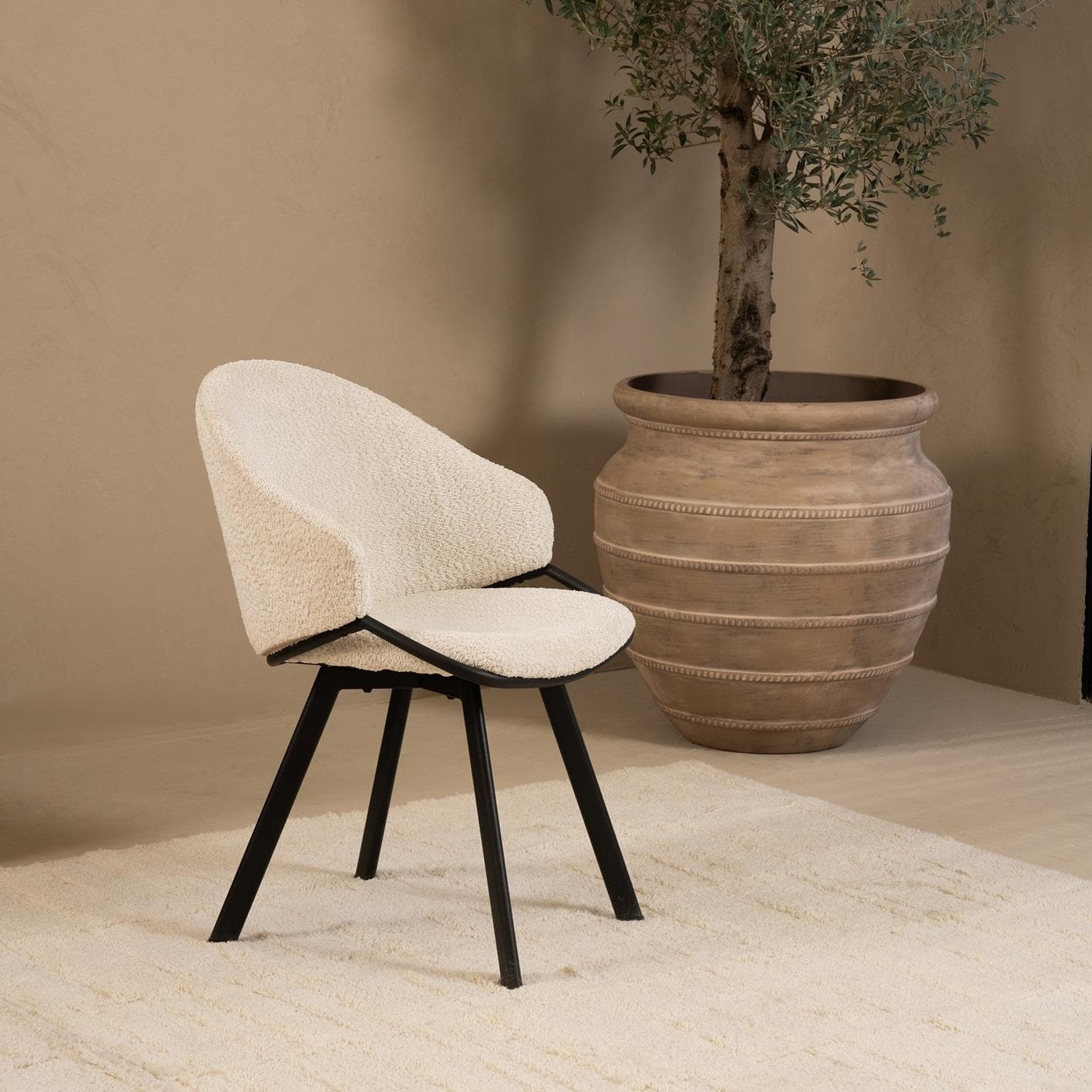 كرسي طاولة طعام كورا بيج