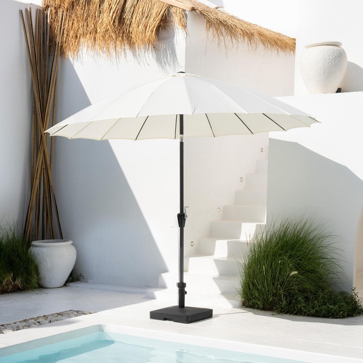 مظلة كبّار مع قاعدة بيج