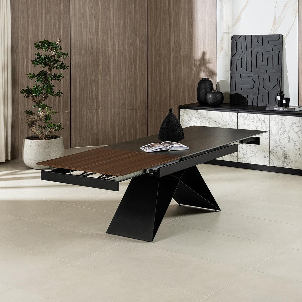 Erin 8-Seater Extendable Dining Table Brown/Black