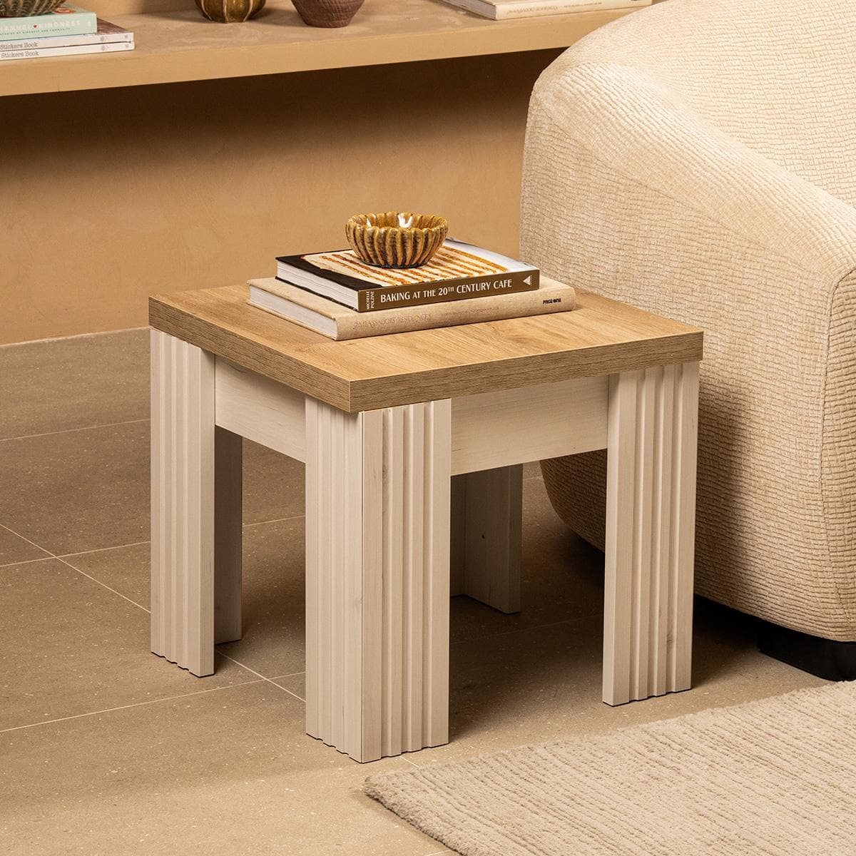 طاولة طرفية كانتري أبيض/بلوط