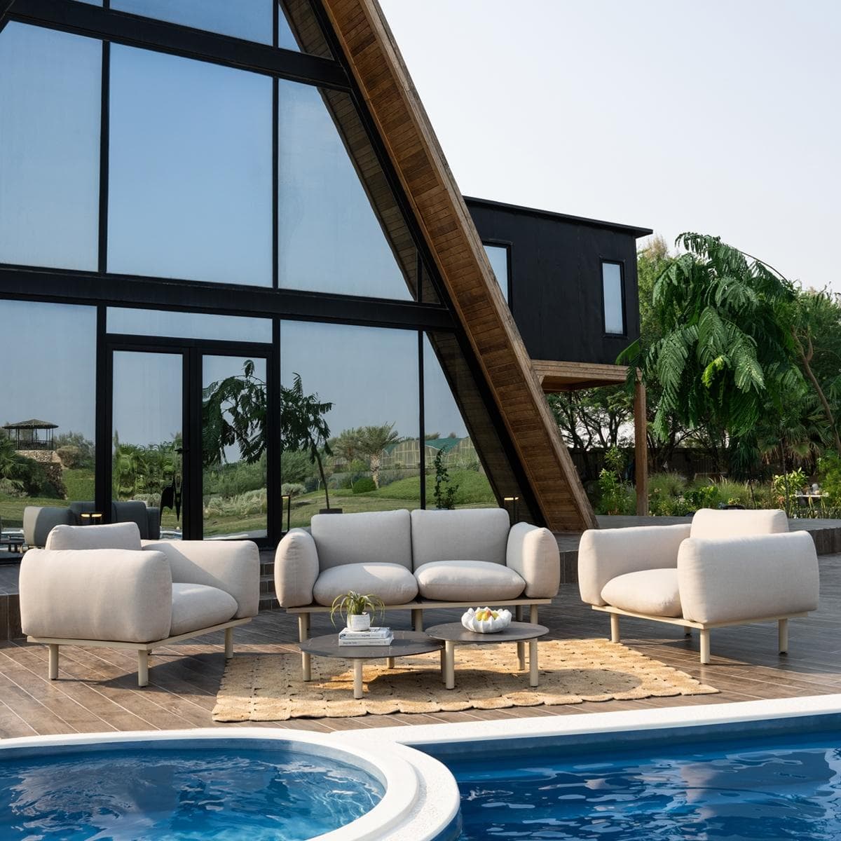 طقم صوفا لانكستر للقعدات الخارجية 2+1+1 بيج + 2 طاولة قهوة